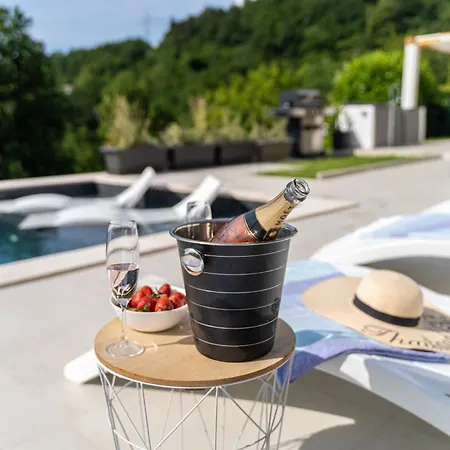 Mare&monti In Opatija, Pool, Ev Station, Sea View, Bbq *