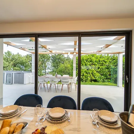Mare&monti In Opatija, Pool, Ev Station, Sea View, Bbq Villa *